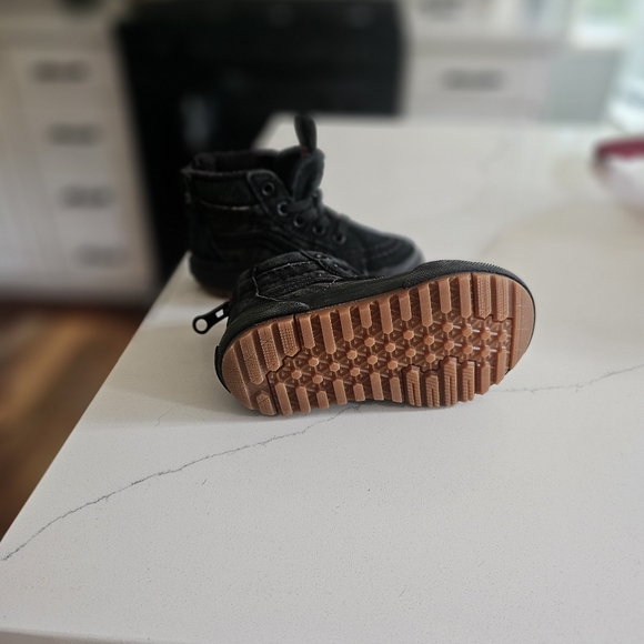 MTE vans toddler shoes - Picture 4 of 5